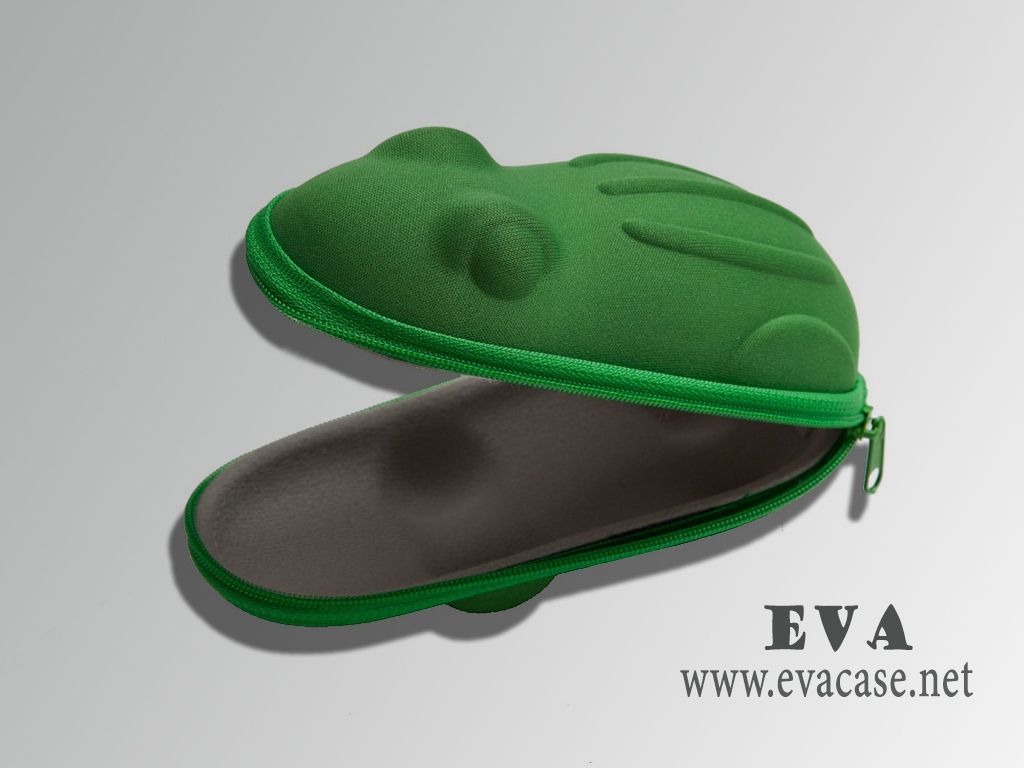 SUNPROOF Hard shell EVA swimming goggle case for kids cute green frog